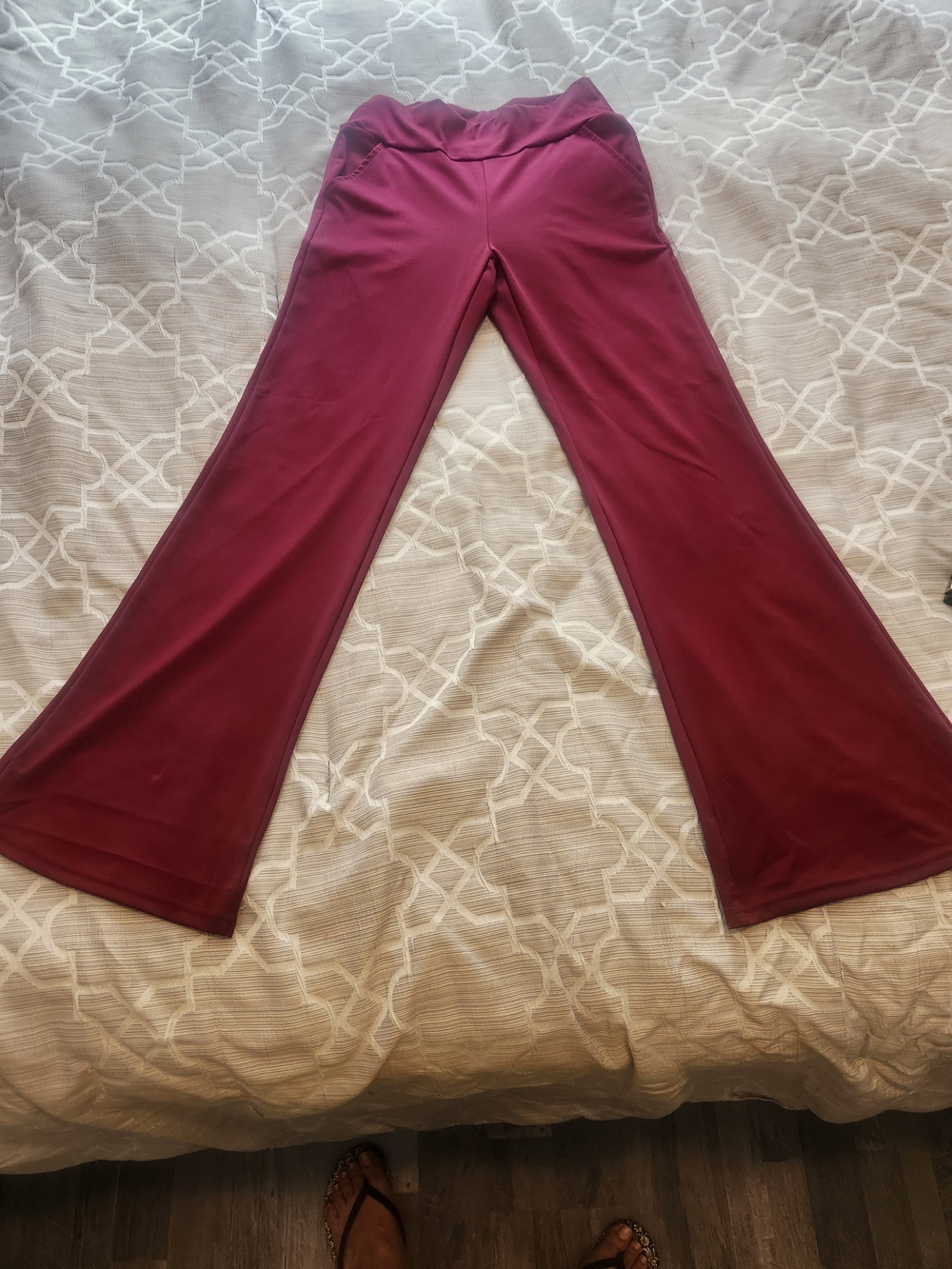 Women's Boot Cut Active Pants in Burgundy
